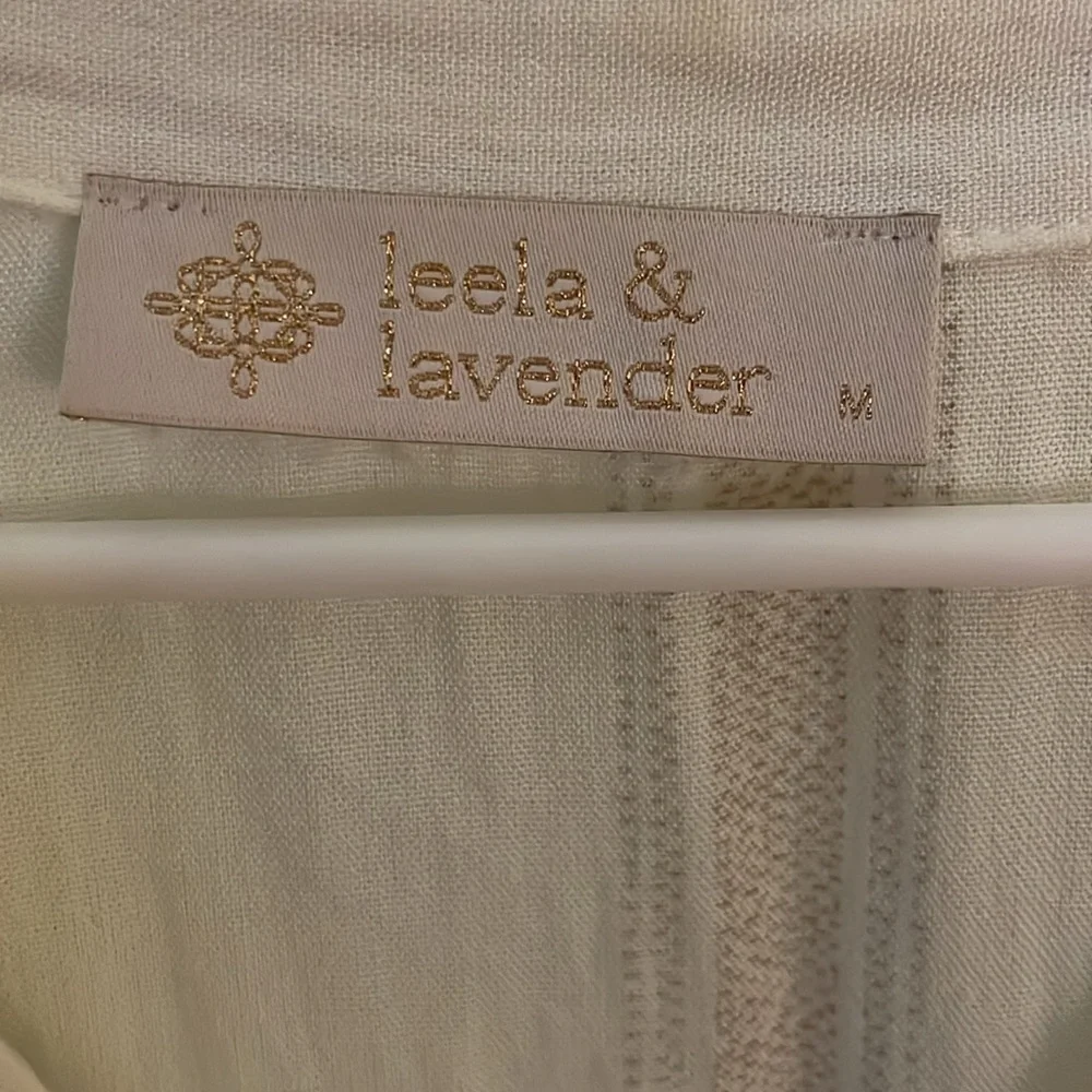 Leela and lavender boutique linen blouse - Picture 2 of 6